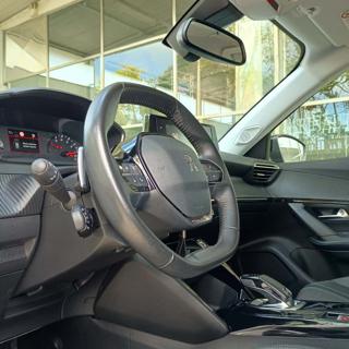 PEUGEOT 2008 usata, con USB