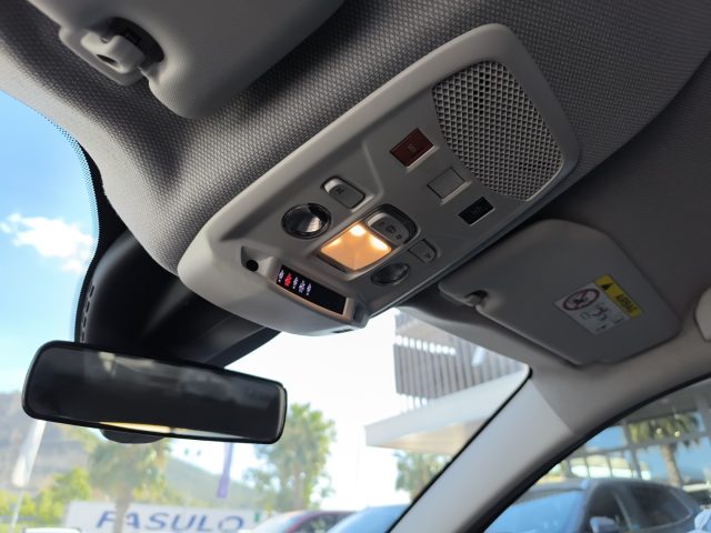 JEEP Avenger usata, con Sedile posteriore sdoppiato