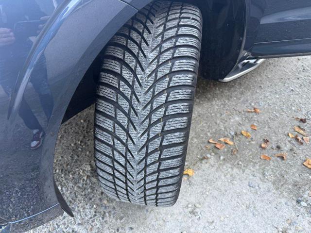 VOLVO XC60 usata, con Fari di profondità antiabbagliamento