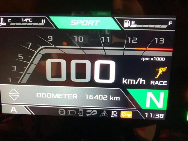 APRILIA TUONO V4 1100 usata 6