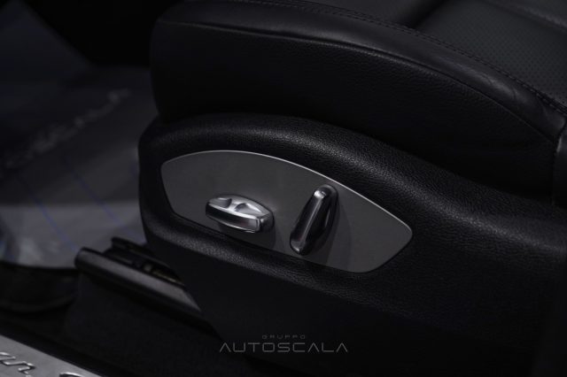 PORSCHE Macan usata, con Fendinebbia