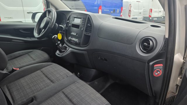 MERCEDES-BENZ Vito usata, con Sensore di luce