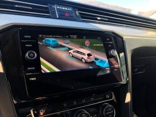 VOLKSWAGEN Passat Variant usata, con Volante multifunzione