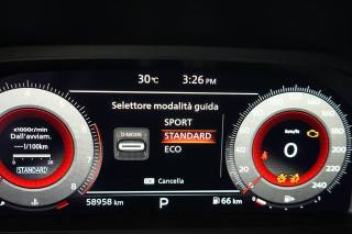 NISSAN Qashqai usata, con Schermo multifunzione interamente digitale