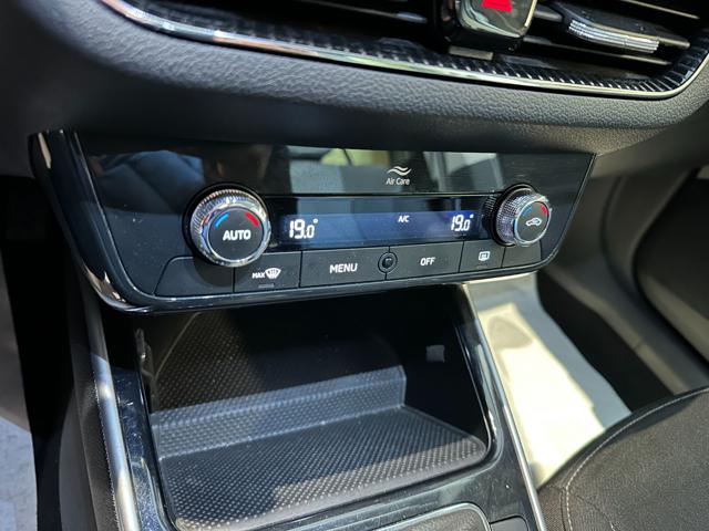 SKODA Fabia usata, con Volante in pelle