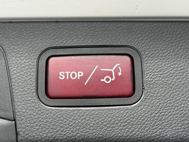 MERCEDES-BENZ GLC 250 usata 22