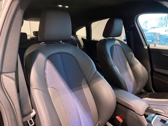BMW 218 usata, con Sedili riscaldati