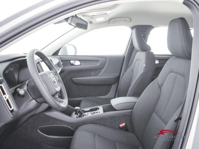 VOLVO XC40 usata 8