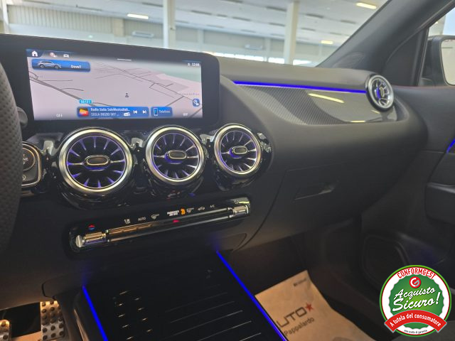 MERCEDES-BENZ GLA 200 usata, con Sistema di navigazione