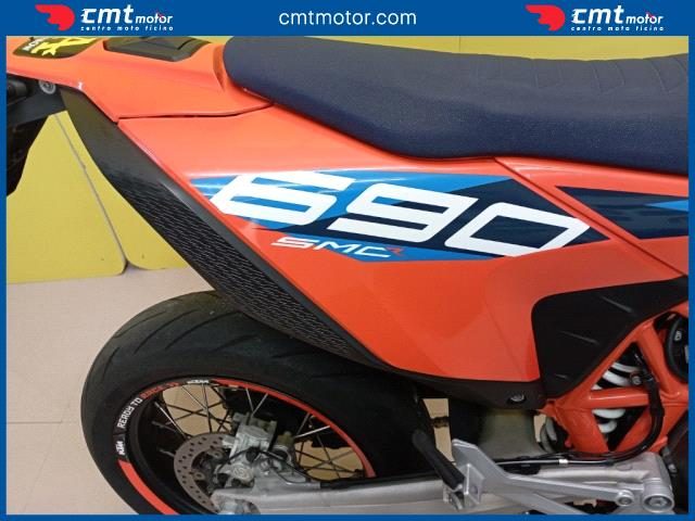 KTM 690 SMC usata 10