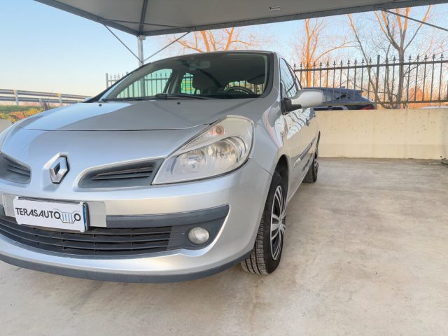 RENAULT Clio usata 42