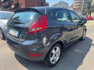 FORD Fiesta usata, con Autoradio