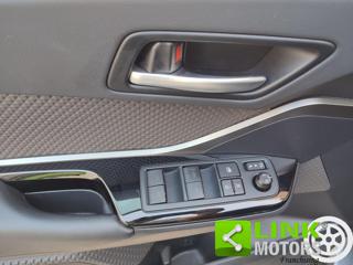 TOYOTA C-HR usata, con Sedile posteriore sdoppiato