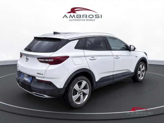 OPEL Grandland X usata 2