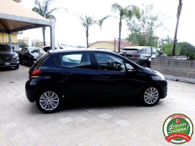 PEUGEOT 208 usata, con Cerchi in lega