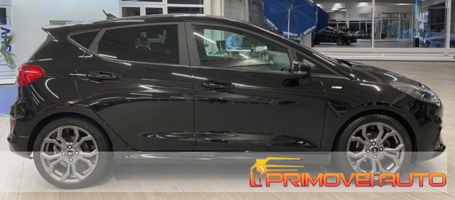 FORD Fiesta usata, con Bluetooth