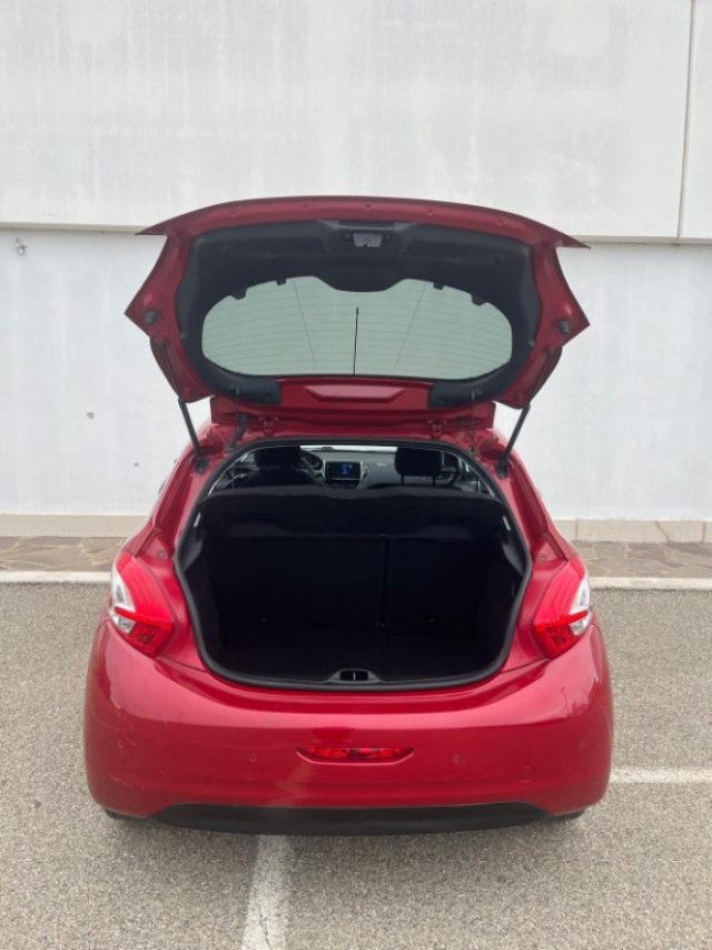 PEUGEOT 208 usata, con Chiusura centralizzata