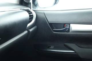 TOYOTA Hilux usata, con Sedili riscaldati