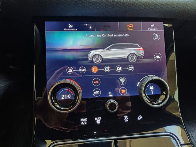 LAND ROVER Range Rover Velar usata, con Sedile posteriore sdoppiato