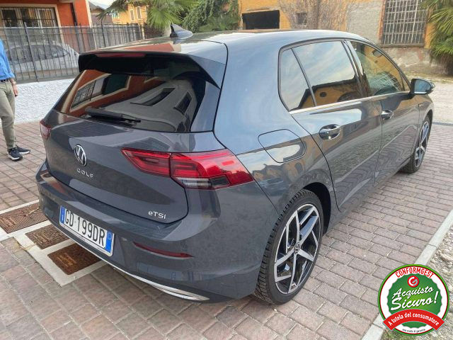 VOLKSWAGEN Golf usata, con Autoradio