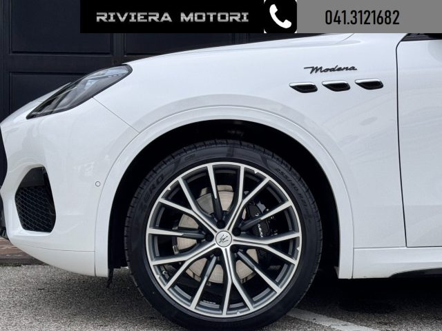 MASERATI Grecale usata, con Alzacristalli elettrici