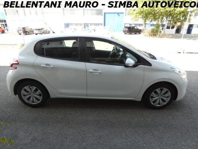 PEUGEOT 208 usata, con Controllo trazione