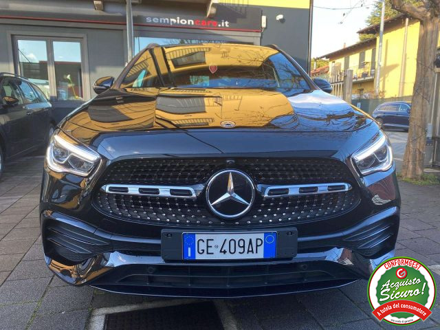 MERCEDES-BENZ GLA 200 usata, con Airbag