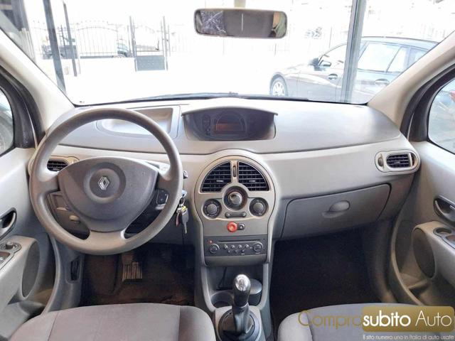 RENAULT Modus usata 15