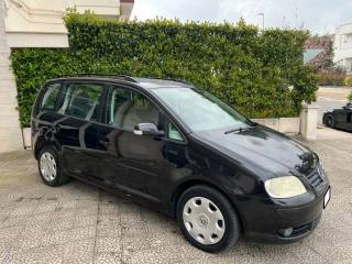 VOLKSWAGEN Touran usata, con Airbag
