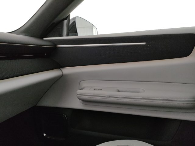 POLESTAR Polestar 4 usata, con MP3