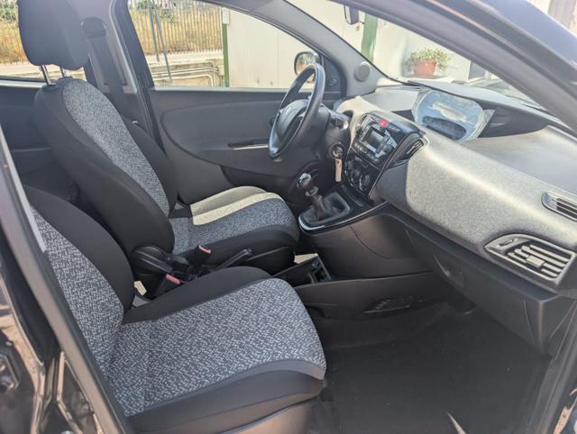LANCIA Ypsilon usata, con Controllo trazione