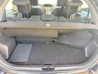 TOYOTA Yaris usata 35