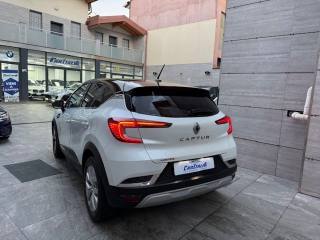 RENAULT Captur usata, con Autoradio