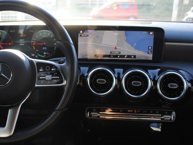 MERCEDES-BENZ A 250 usata, con USB