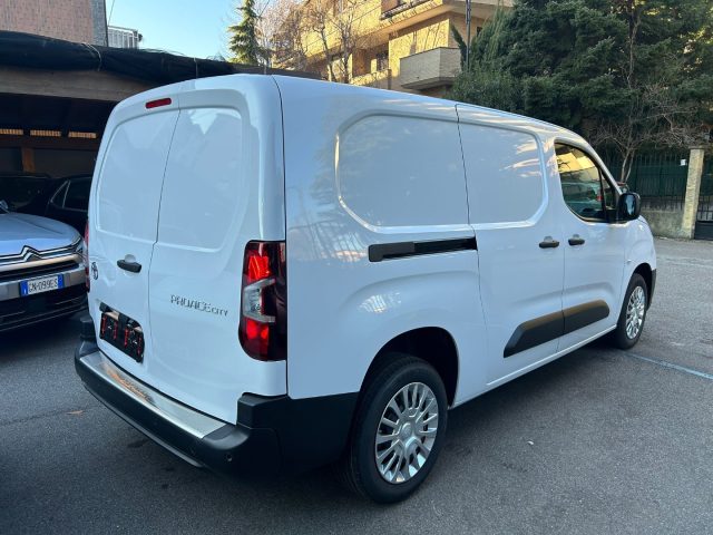 TOYOTA Proace City usata, con Autoradio