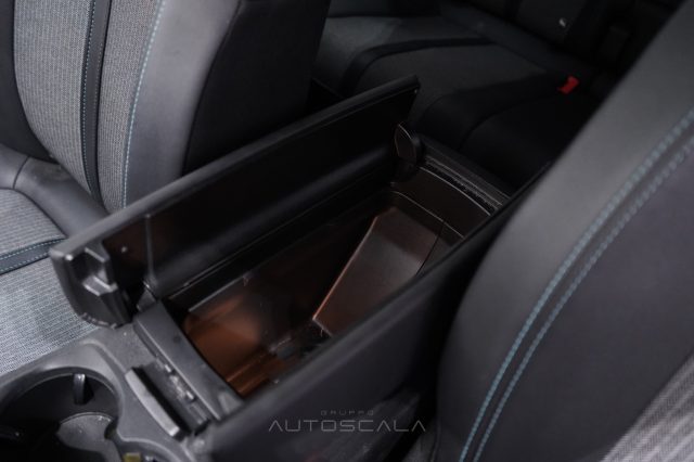PEUGEOT 3008 usata, con Sensore di luce
