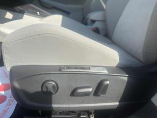 VOLKSWAGEN Golf usata, con ESP