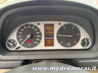 MERCEDES-BENZ B 200 usata, con Fendinebbia