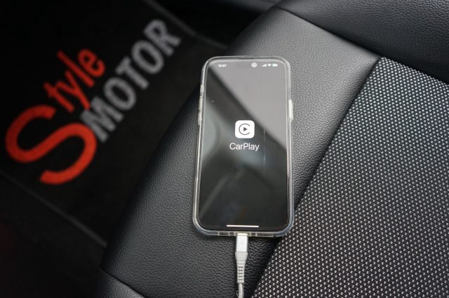 MERCEDES-BENZ GLA 180 usata 57