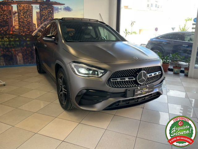 MERCEDES-BENZ GLA 180 usata, con Vetri oscurati
