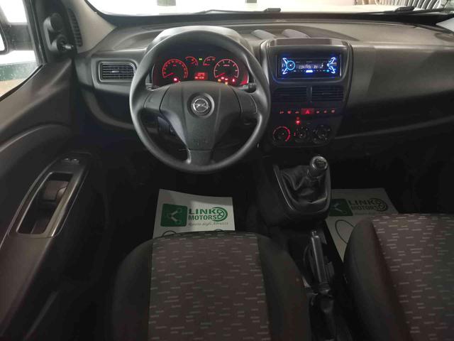 OPEL Combo usata, con Chiusura centralizzata
