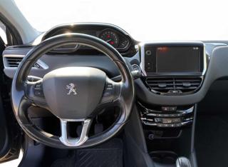 PEUGEOT 208 usata, con Cerchi in lega