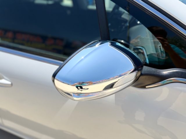 PEUGEOT 208 usata, con ESP