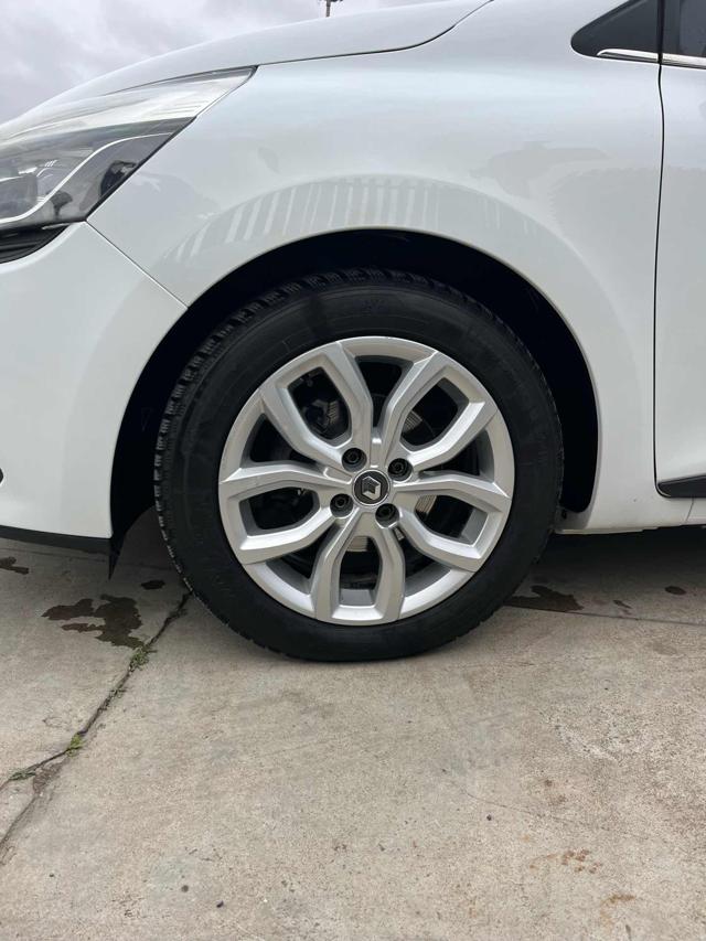 RENAULT Clio usata, con Airbag laterali