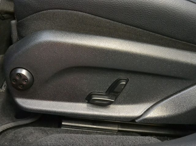 MERCEDES-BENZ E 220 usata, con Airbag Passeggero