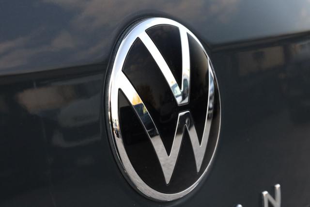 VOLKSWAGEN Tiguan usata, con Volante multifunzione