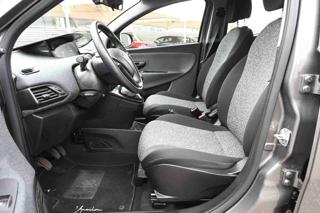 LANCIA Ypsilon usata, con ESP