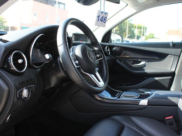 MERCEDES-BENZ GLC 300 usata, con Climatizzatore