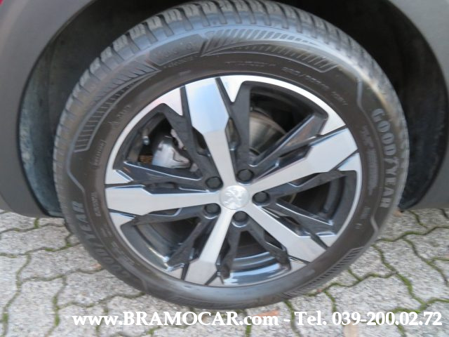 PEUGEOT 3008 usata, con Climatizzatore