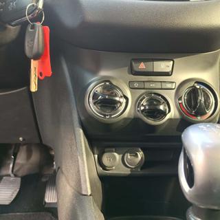 PEUGEOT 208 usata, con Sistema di navigazione